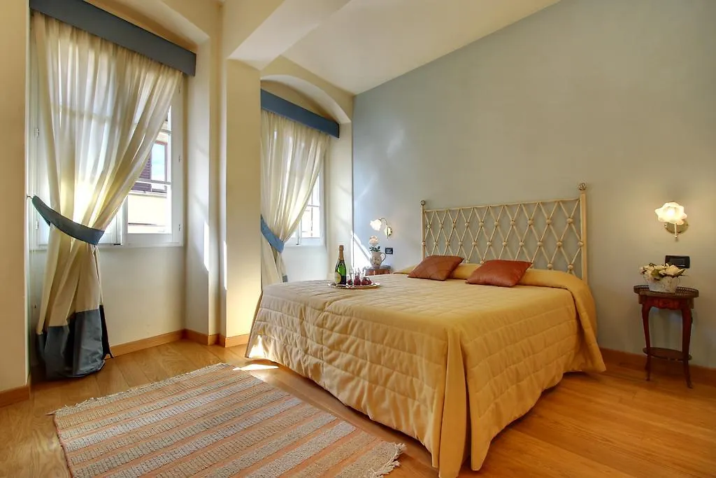 Orlando Palace Apartments Firenze Italia
