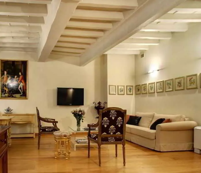 Orlando Palace Apartments Firenze 0*,  Italia